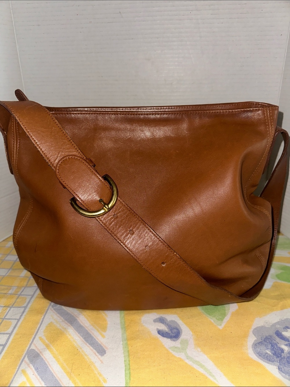 Vintage Coach Brown Leather Shoulder Bag with Brass Ring Detail #4161